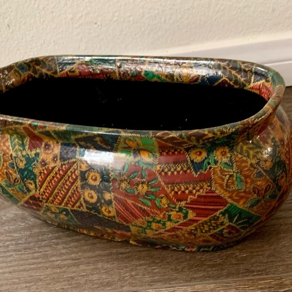 Decoupaged Patchwork Planter - Picture 9 of 10